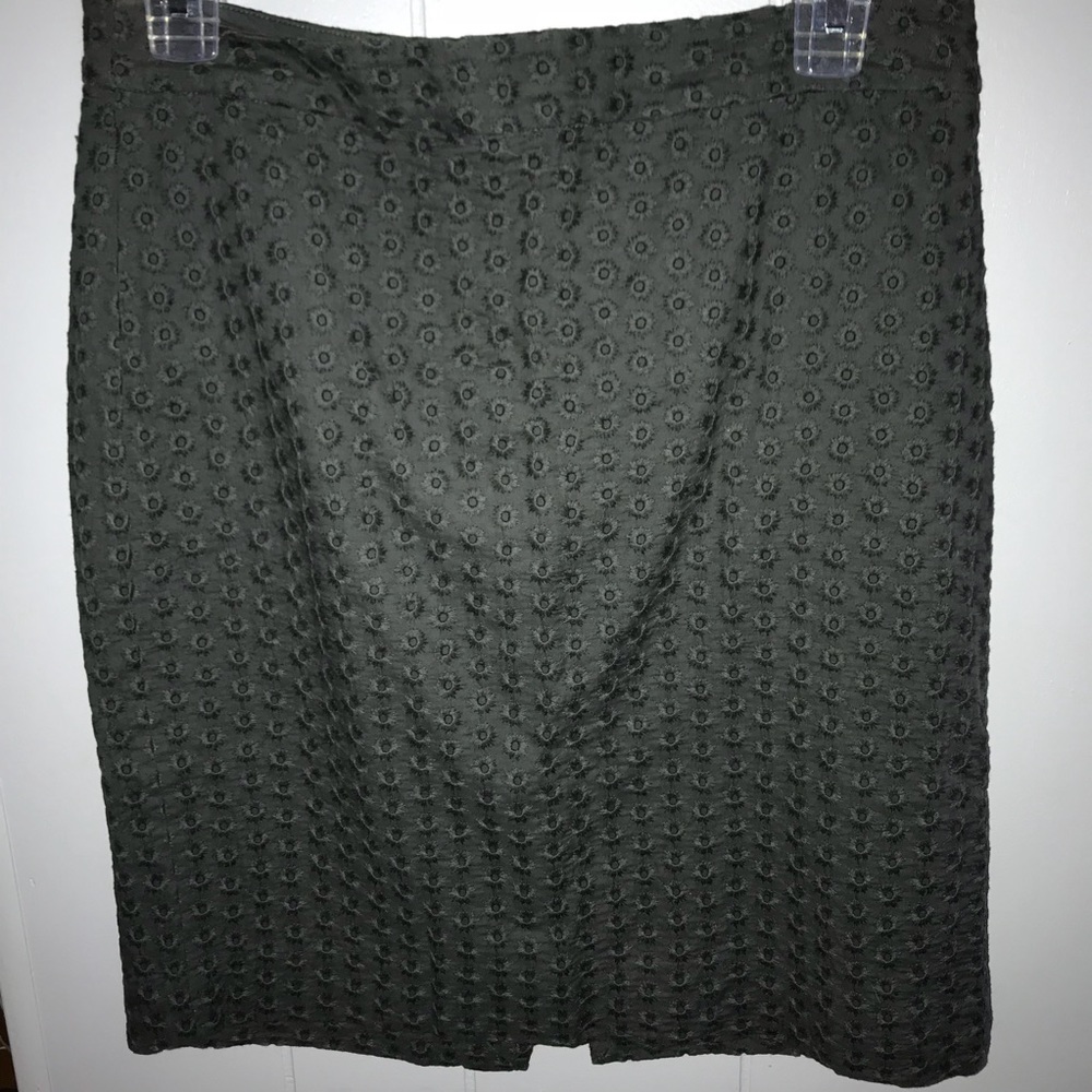J. Crew EYELET PENCIL SKIRT SIZE 4